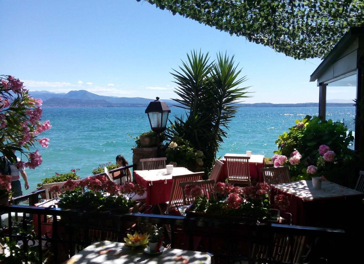 Hotel Grifone Sirmione Exterior photo