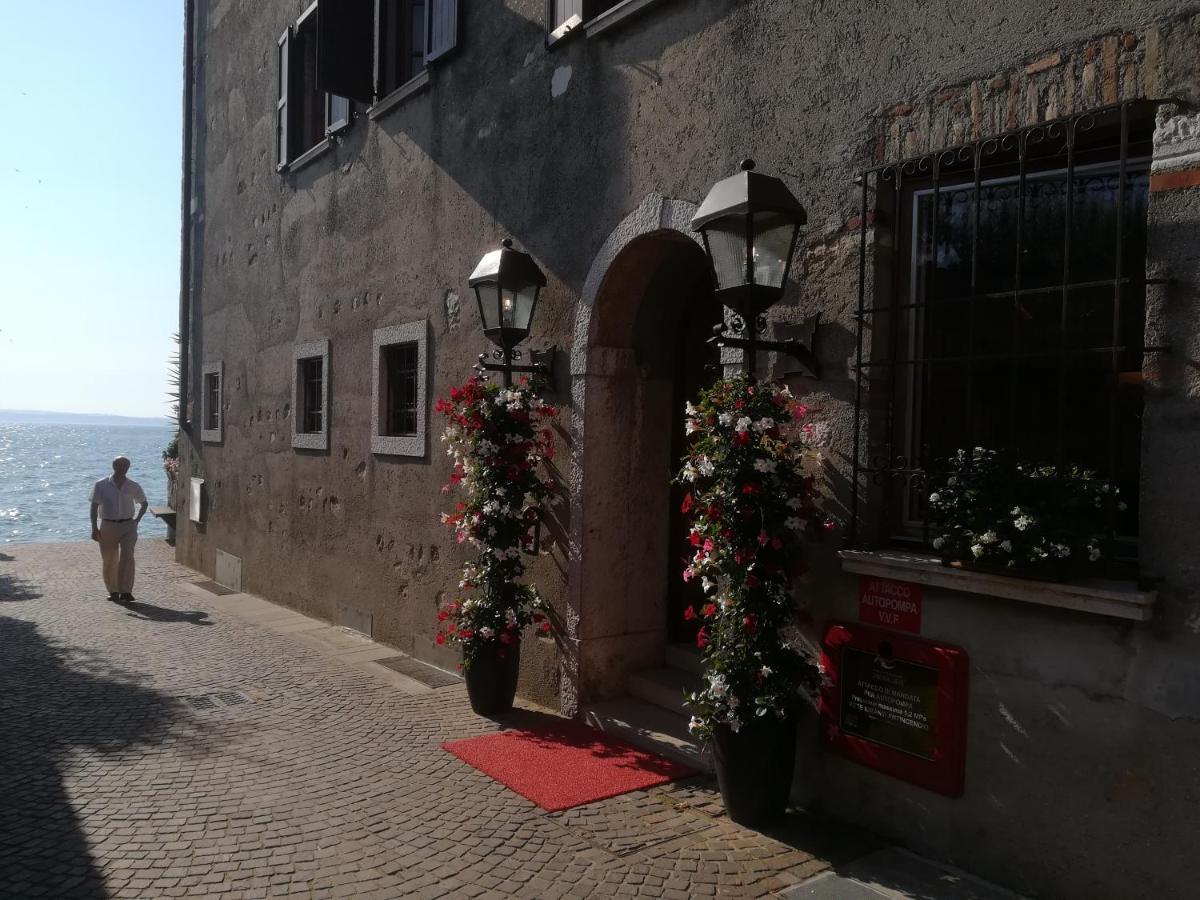 Hotel Grifone Sirmione Exterior photo